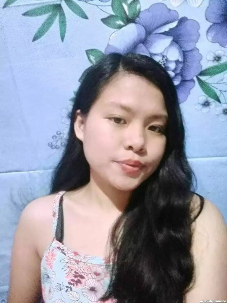 Sofia, 25